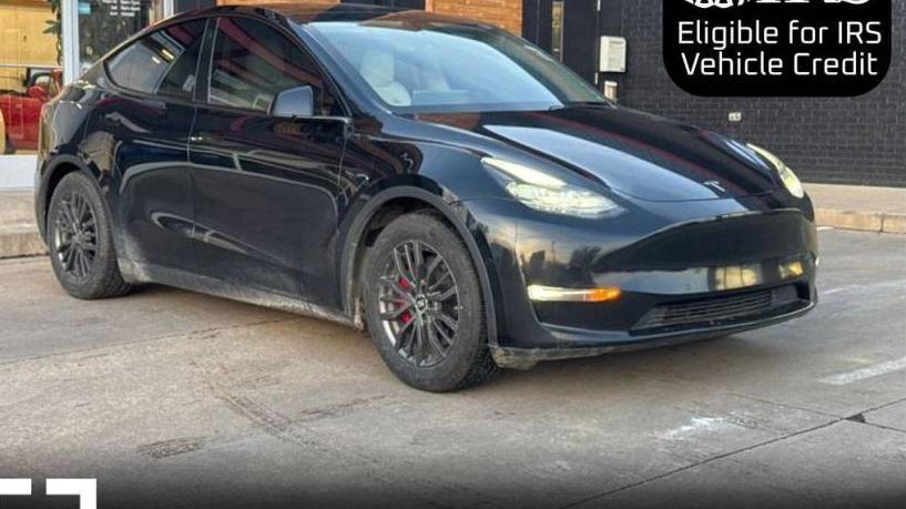 TESLA MODEL Y 2021 5YJYGDEF5MF124405 image